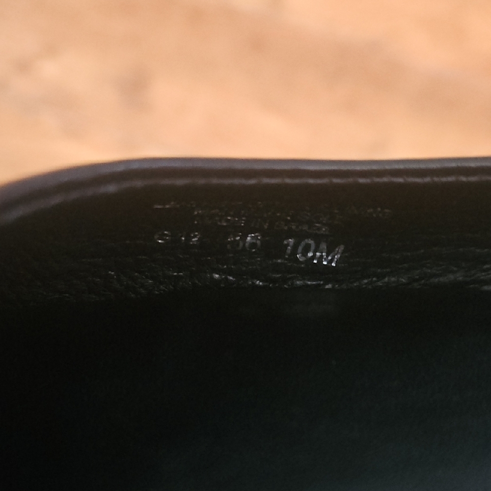 Tory Burch Black Flats with Gold Emblem Sz 10M - Picture 11 of 13